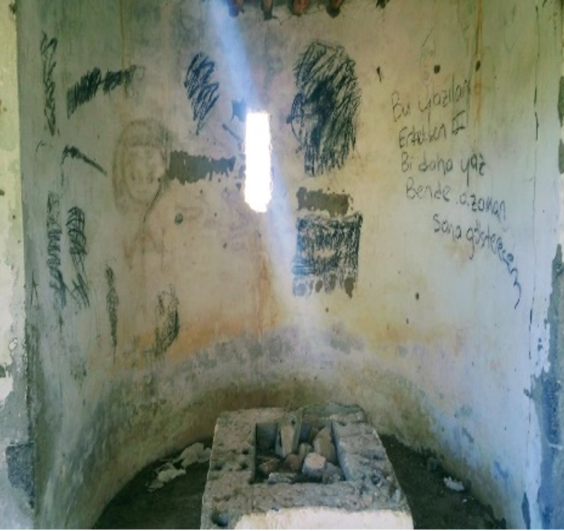  Βεβηλωμένο της Αγ. Ειρήνης