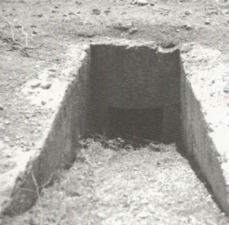  Αρχαιοελληνικός τάφος κοντά στην εκκλησία