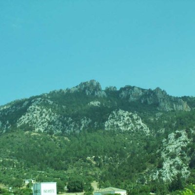  Βουνό απέναντι από το χωριό 